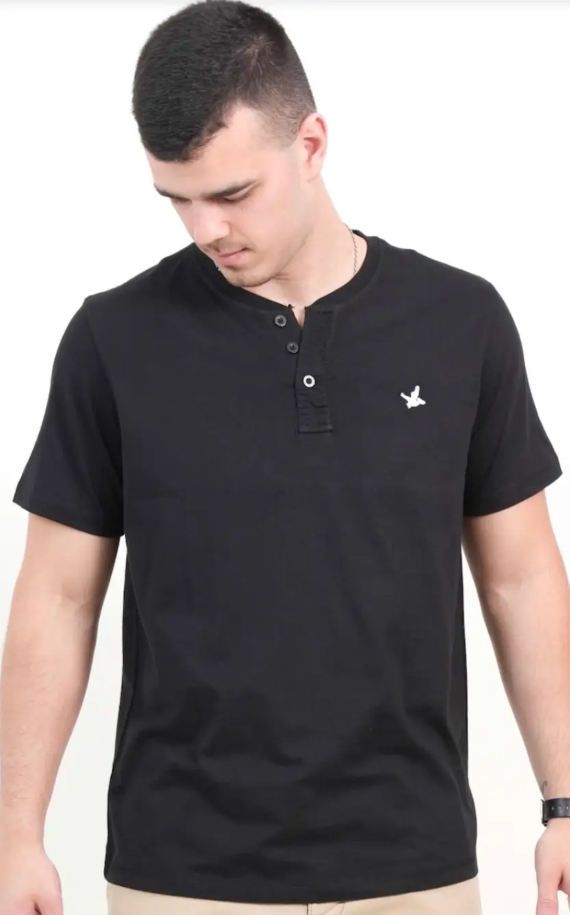 Remera 3 Botones